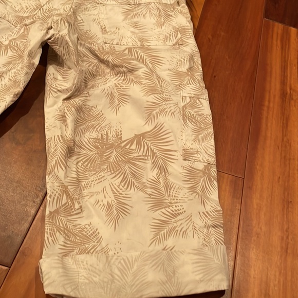 LEE MID RISE SKIMMER SHORTS - Picture 9 of 9